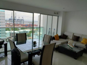 Lindo apartamento con excelente vista Bahía